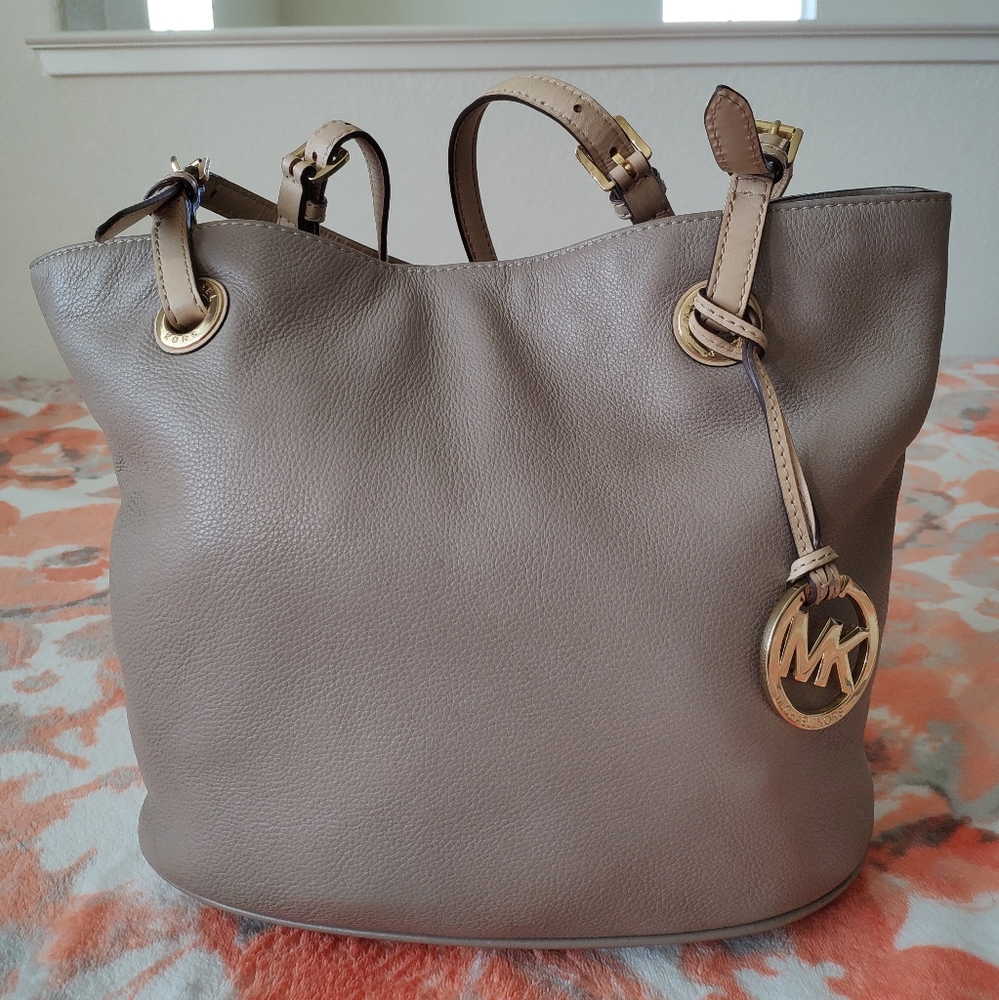 Michael Kors Leather tote bag, shoulder bag, purse, handbag